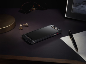 Vertu Signature Touch