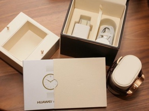 HUAWEI WATCH 经典版