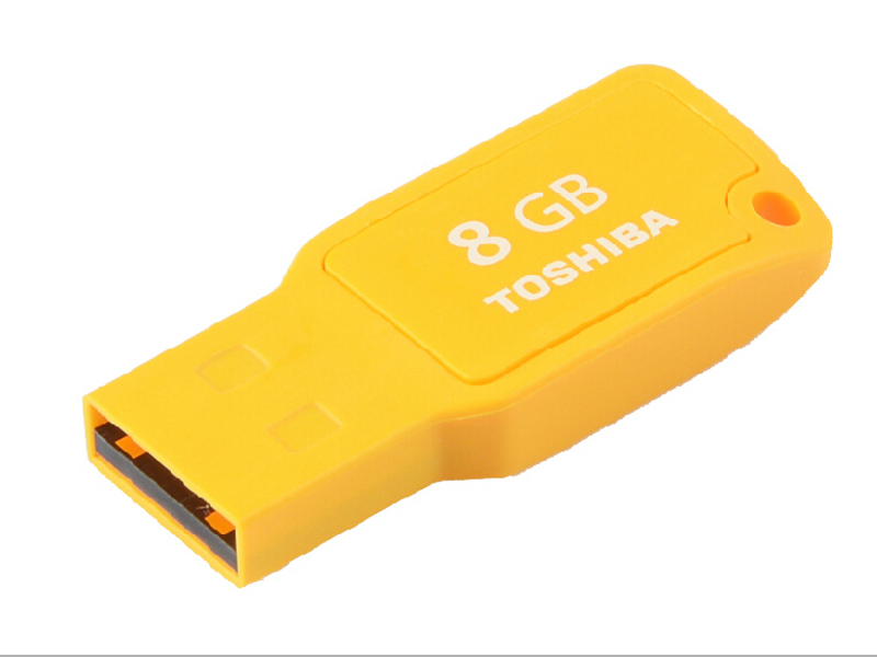 东芝随闪USB2.0 8GB 正面