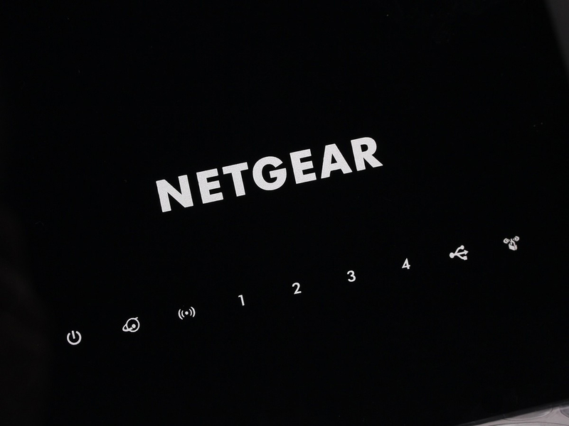 NETGEAR R6220ͼ