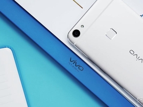 vivo X6s PlusԶ