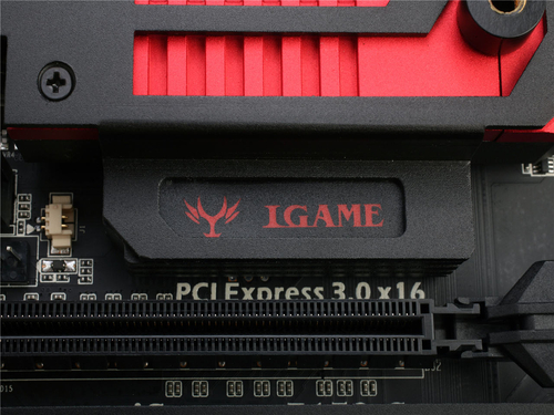 七彩虹iGame Z170烈焰战神G