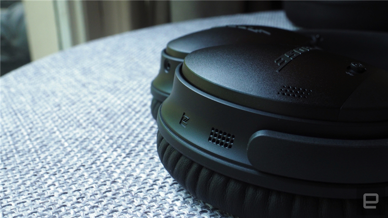 BOSE QuietComfort 35(QC35)ͼ