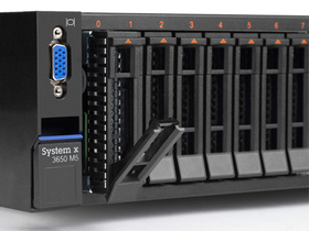 System x3650 M5 5462I45