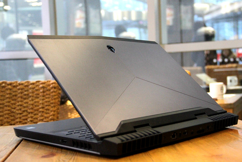 戴尔Alienware 17(ALW17C-D1748)