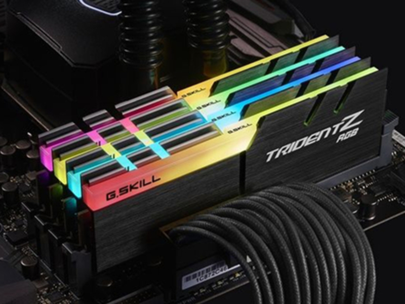 芝奇Trident Z RGB DDR4战戟4266