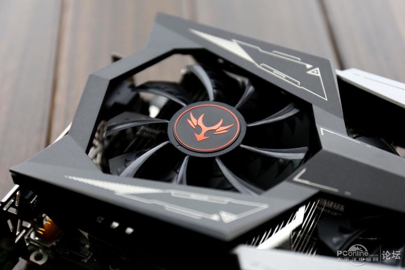 ߲ʺiGame GTX1080Ti Vulcan X OCͼ