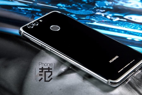 华为nova2plus