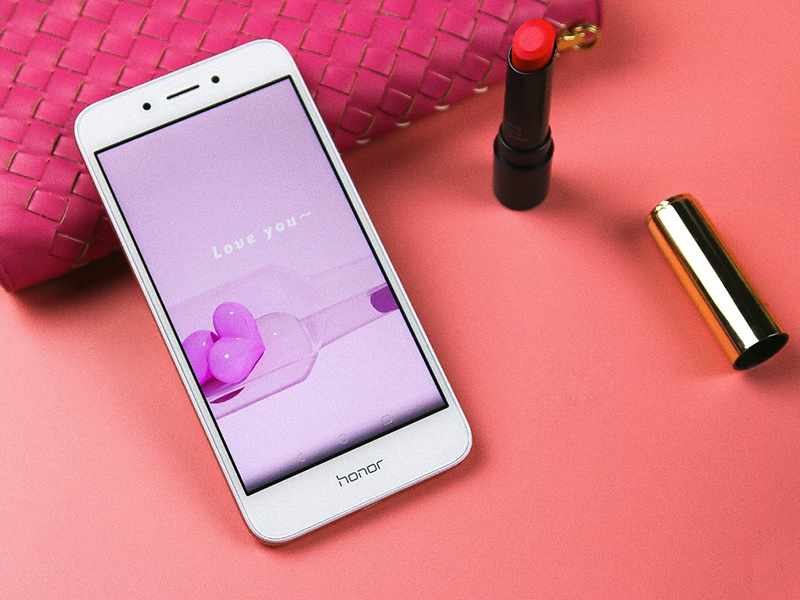 荣耀畅玩6a高配版图赏