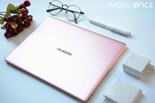 华为 MateBook X(i7-7500U/8GB/512GB)