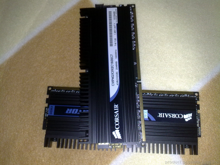 DDR3 1600 4Gװͼ