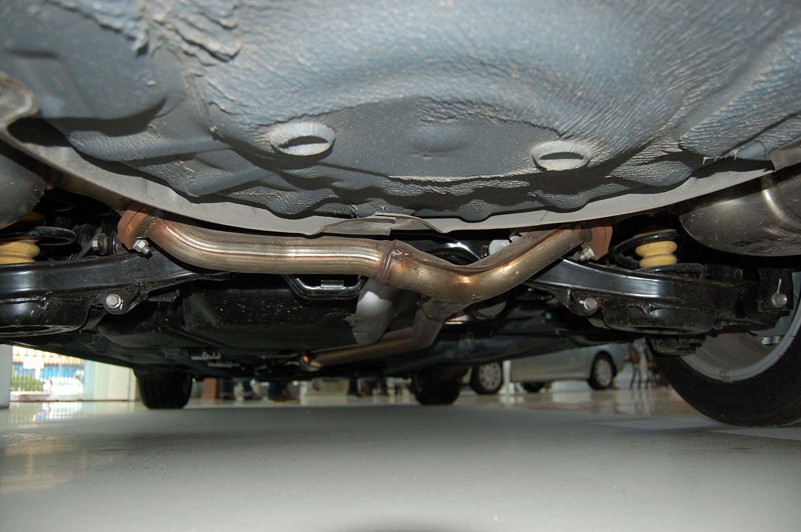 奔騰B70細(xì)節(jié)高清大圖