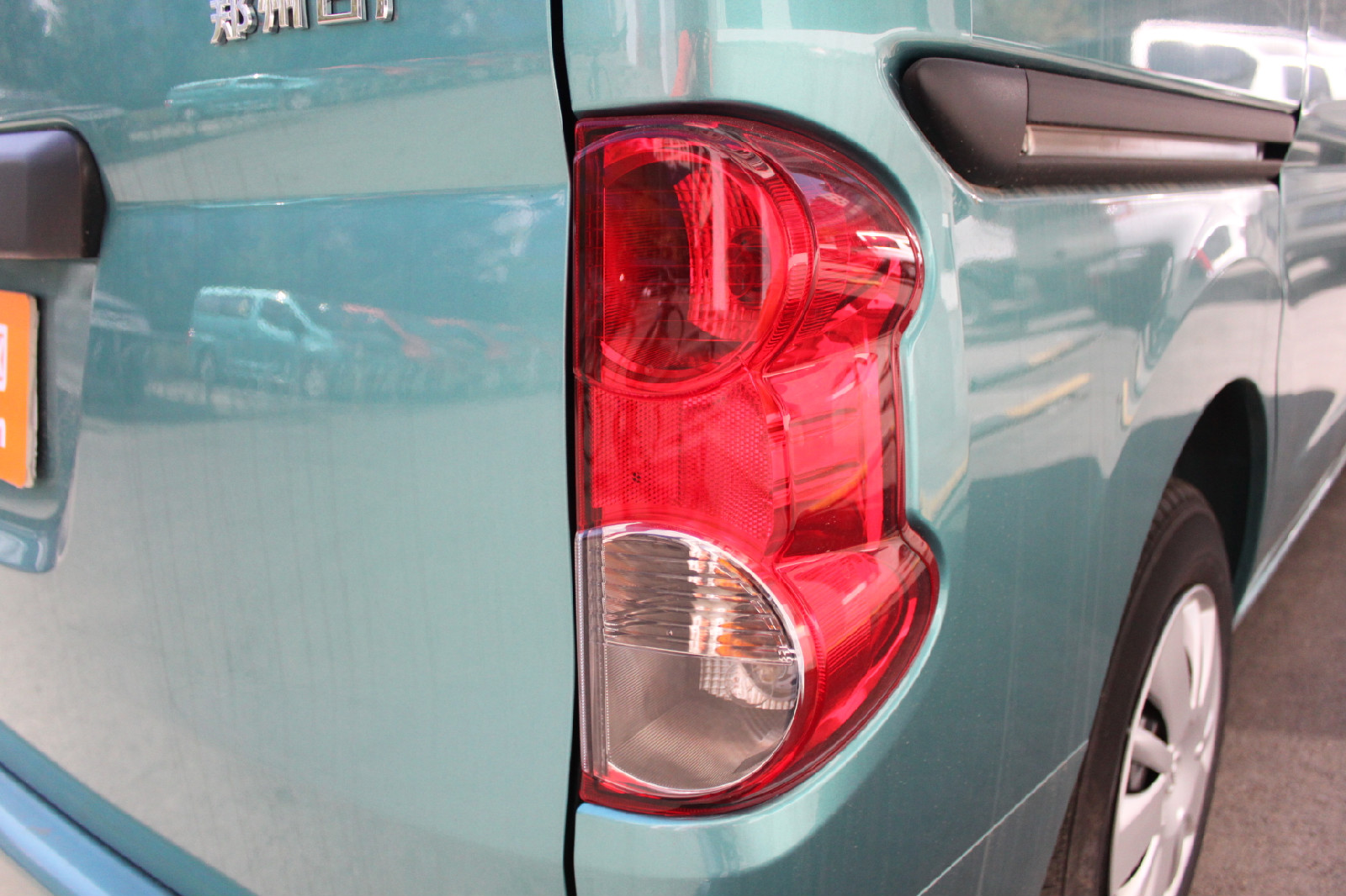 日產(chǎn)NV200外觀高清大圖
