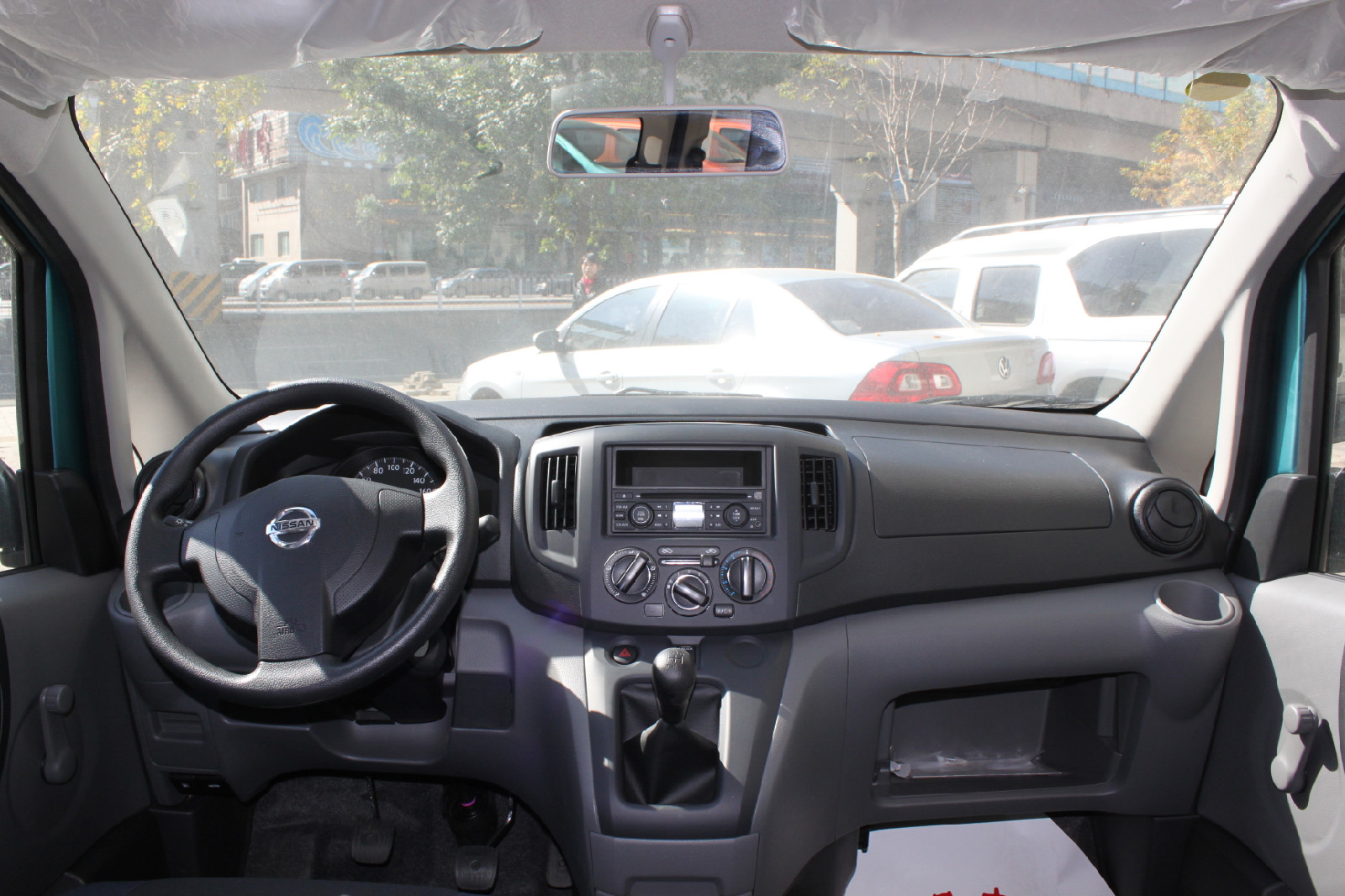 日產(chǎn)NV200內(nèi)飾高清大圖