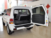 2010款 經(jīng)典版 2.0L 四驅(qū)豪華型 2010款 經(jīng)典版 2.0L 四驅(qū)豪華型