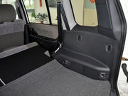 2010款 經(jīng)典版 2.0L 四驅(qū)豪華型 2010款 經(jīng)典版 2.0L 四驅(qū)豪華型