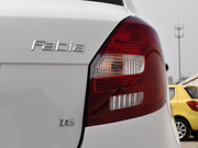 2011款 1.6L 自動酷黑版 2011款 1.6L 自動酷黑版