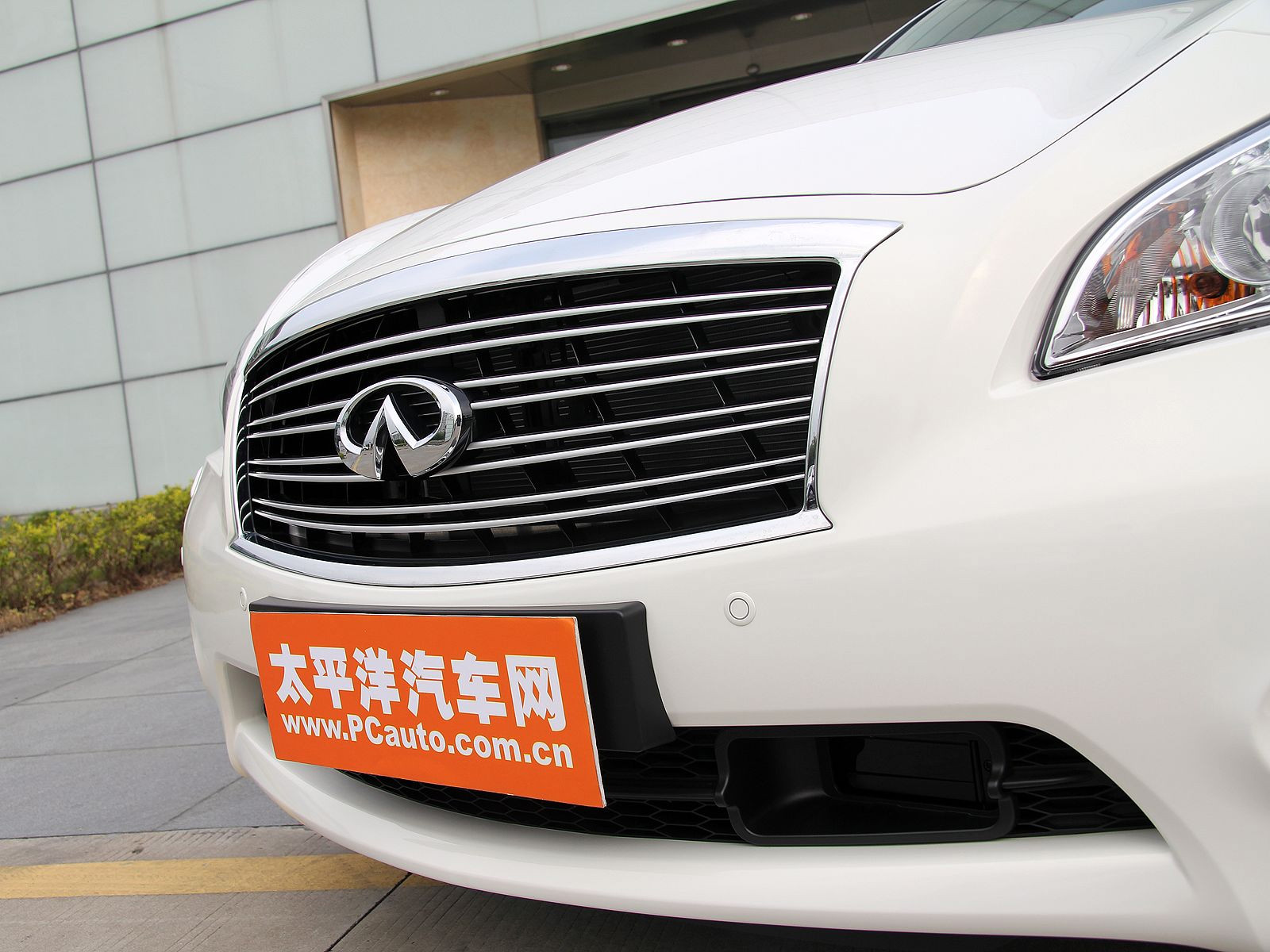 英菲尼迪M外觀高清大圖