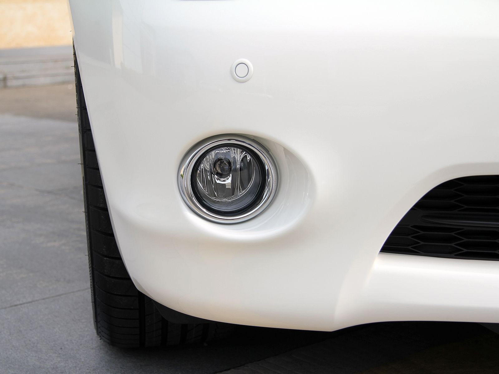 英菲尼迪M外觀高清大圖