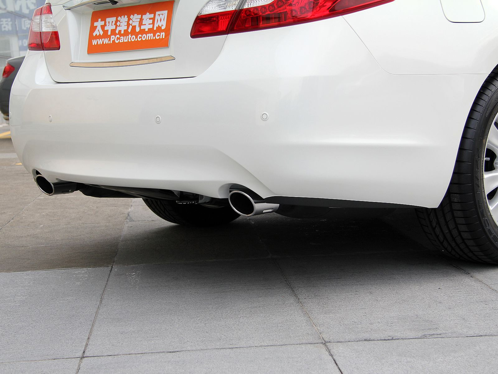 英菲尼迪M外觀高清大圖