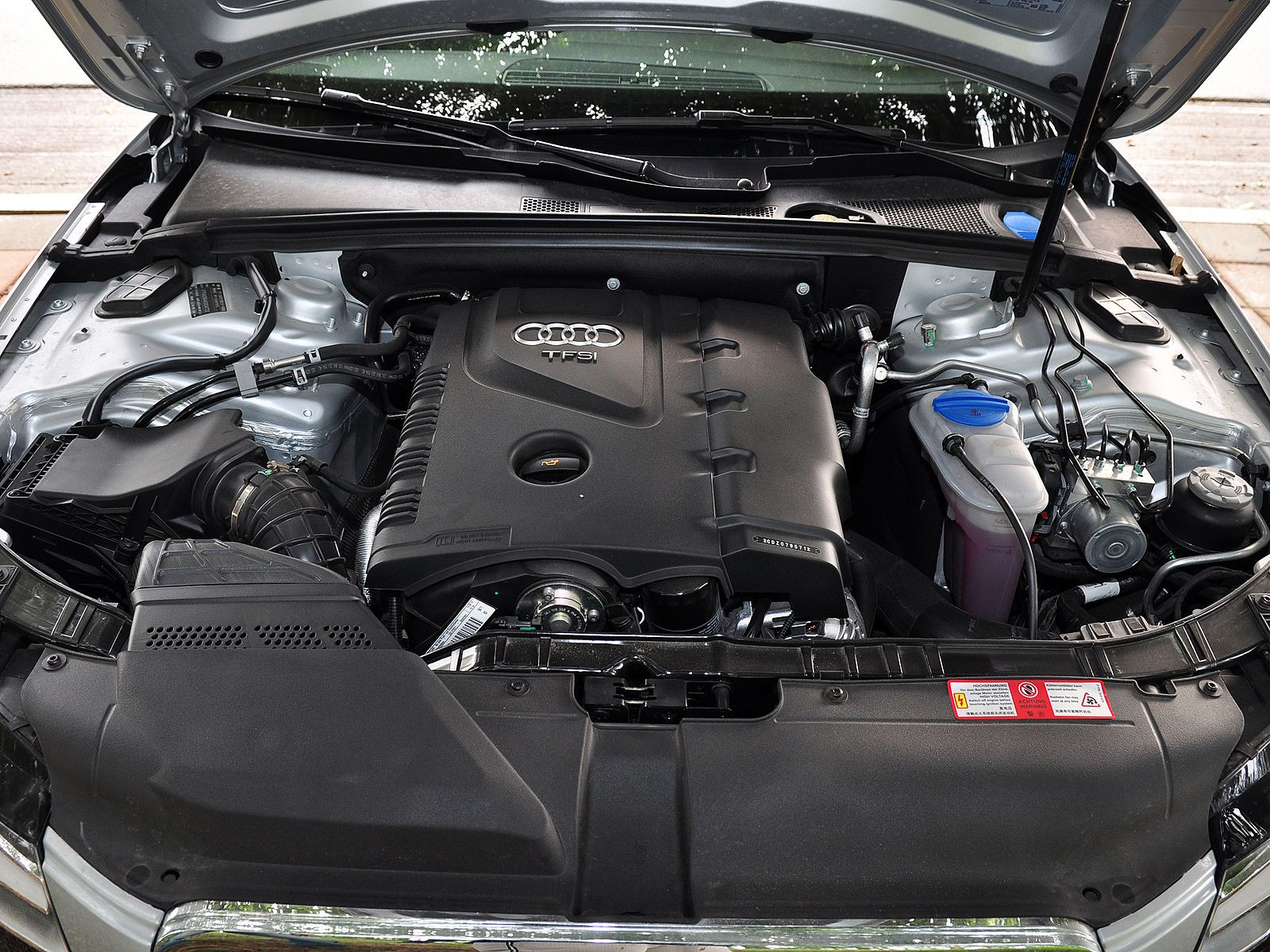 奧迪A4L細節(jié)高清大圖