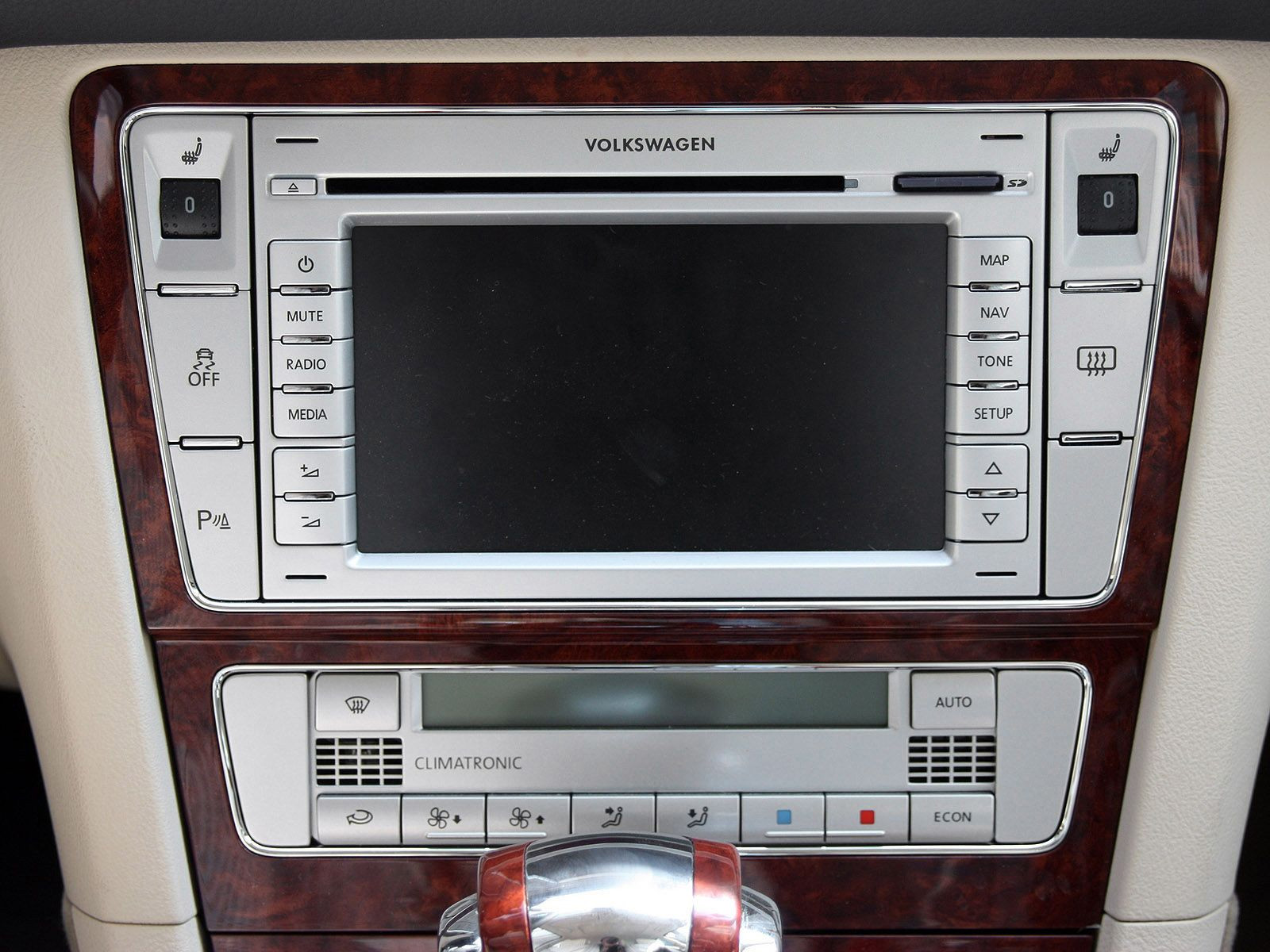 領(lǐng)馭內(nèi)飾高清大圖