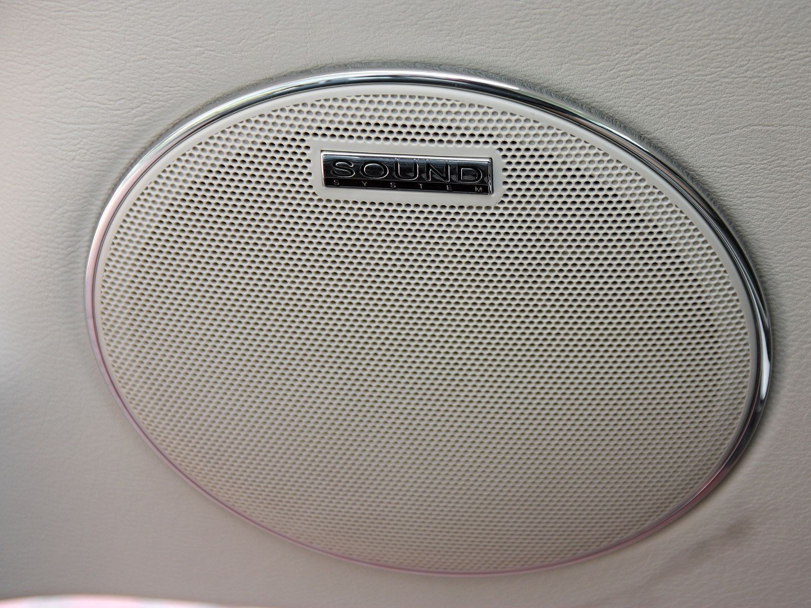 領(lǐng)馭內(nèi)飾高清大圖