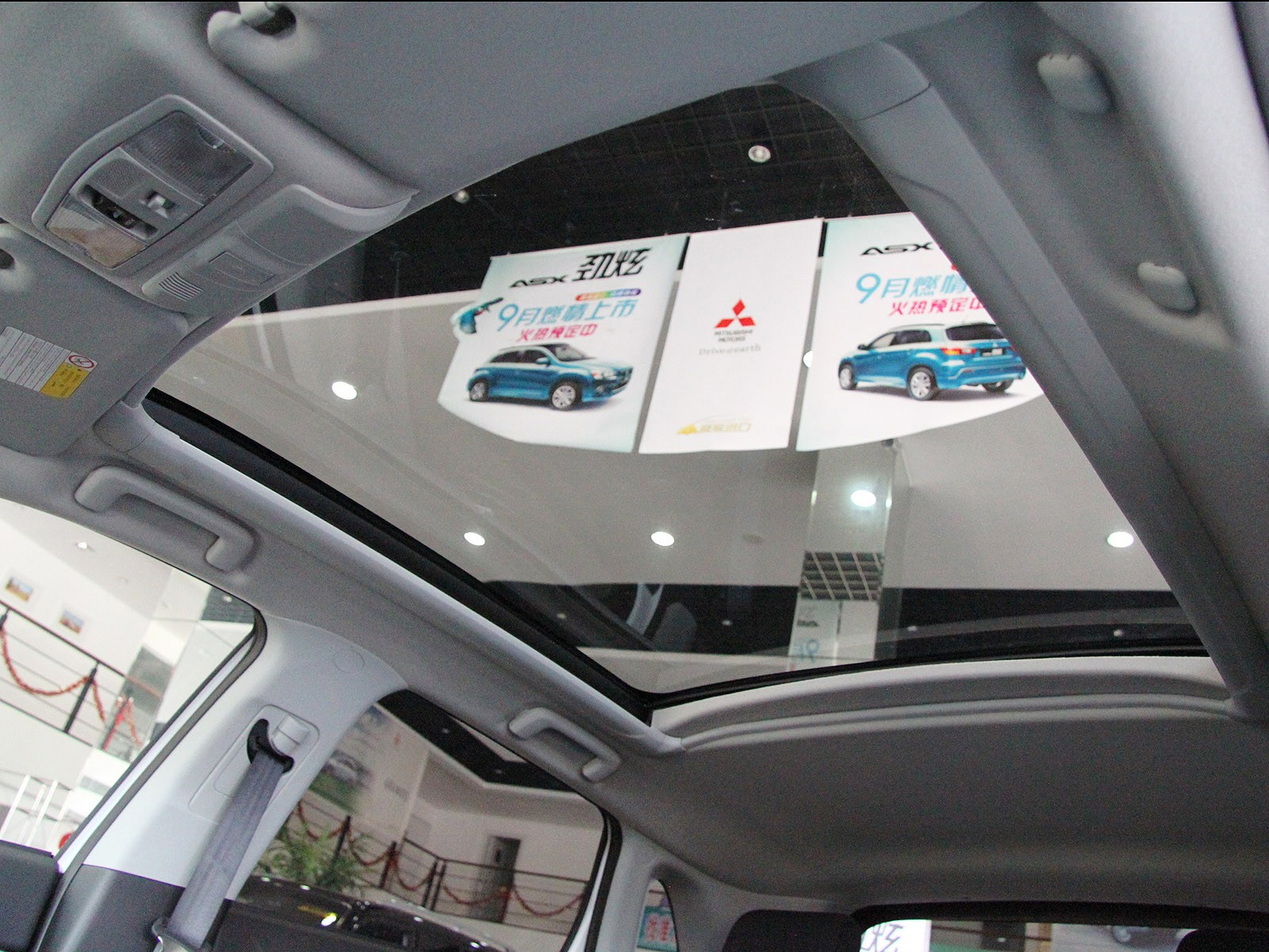 ASX勁炫(海外)內(nèi)飾高清大圖