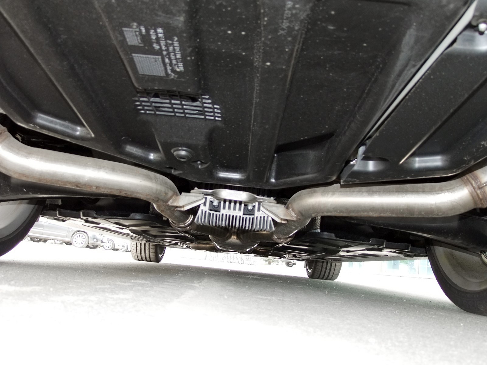 C級AMG細(xì)節(jié)高清大圖