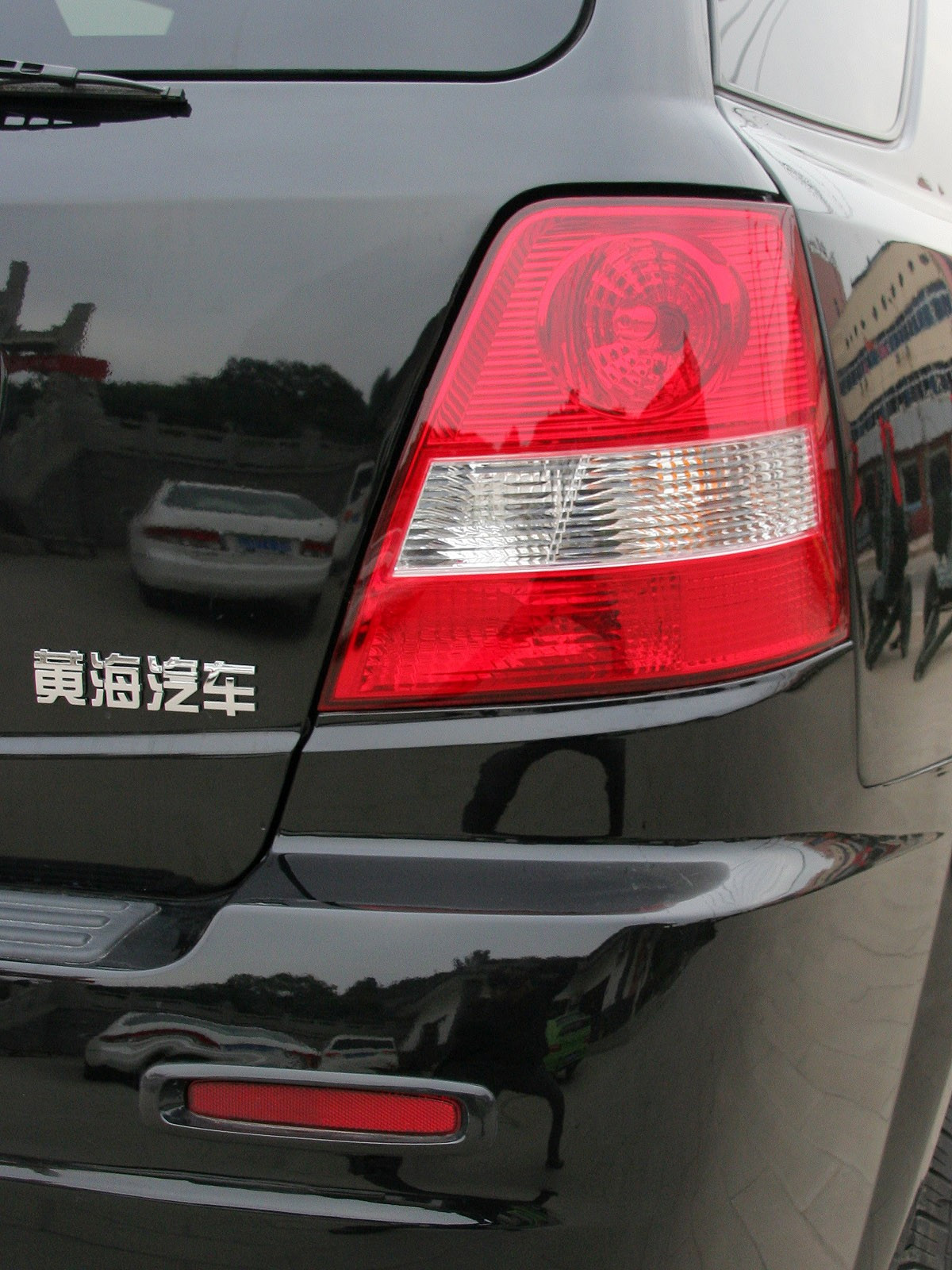 旗勝F1外觀(guān)高清大圖