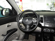 2010 Ž 2.4L r(sh)а