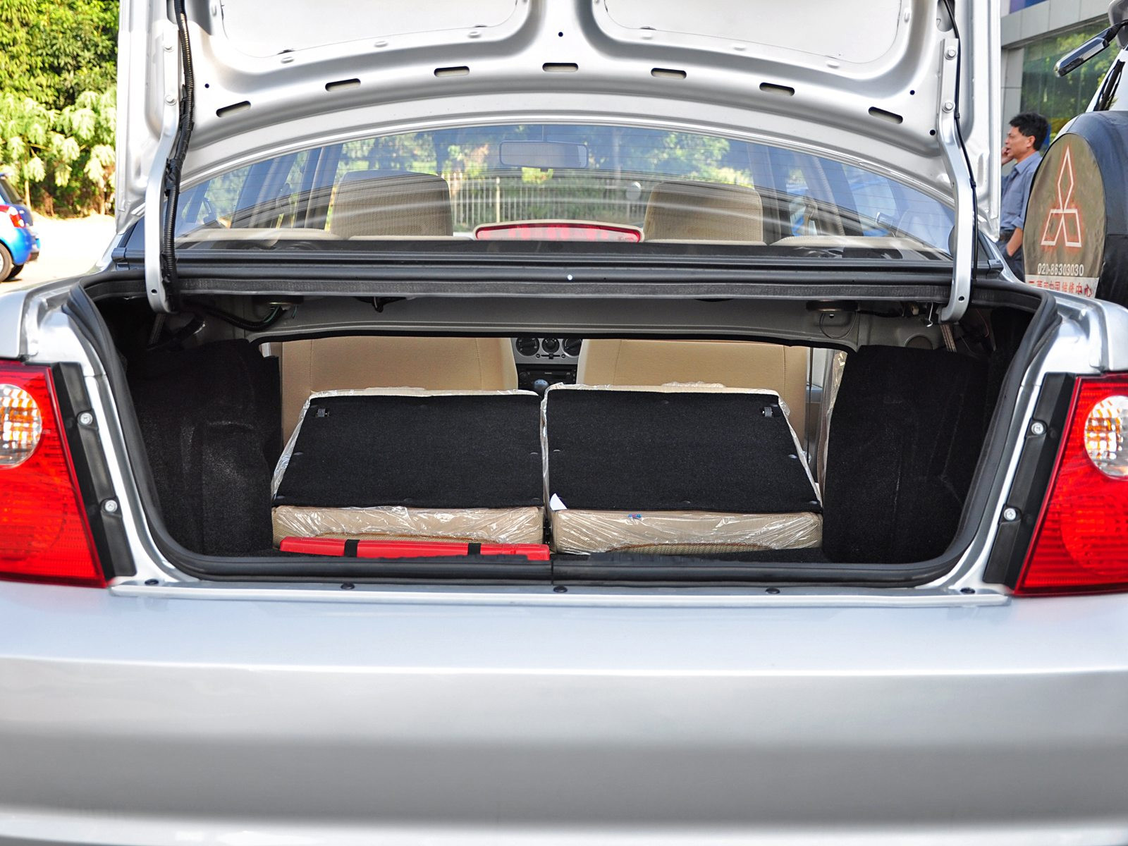 羚羊內(nèi)飾高清大圖