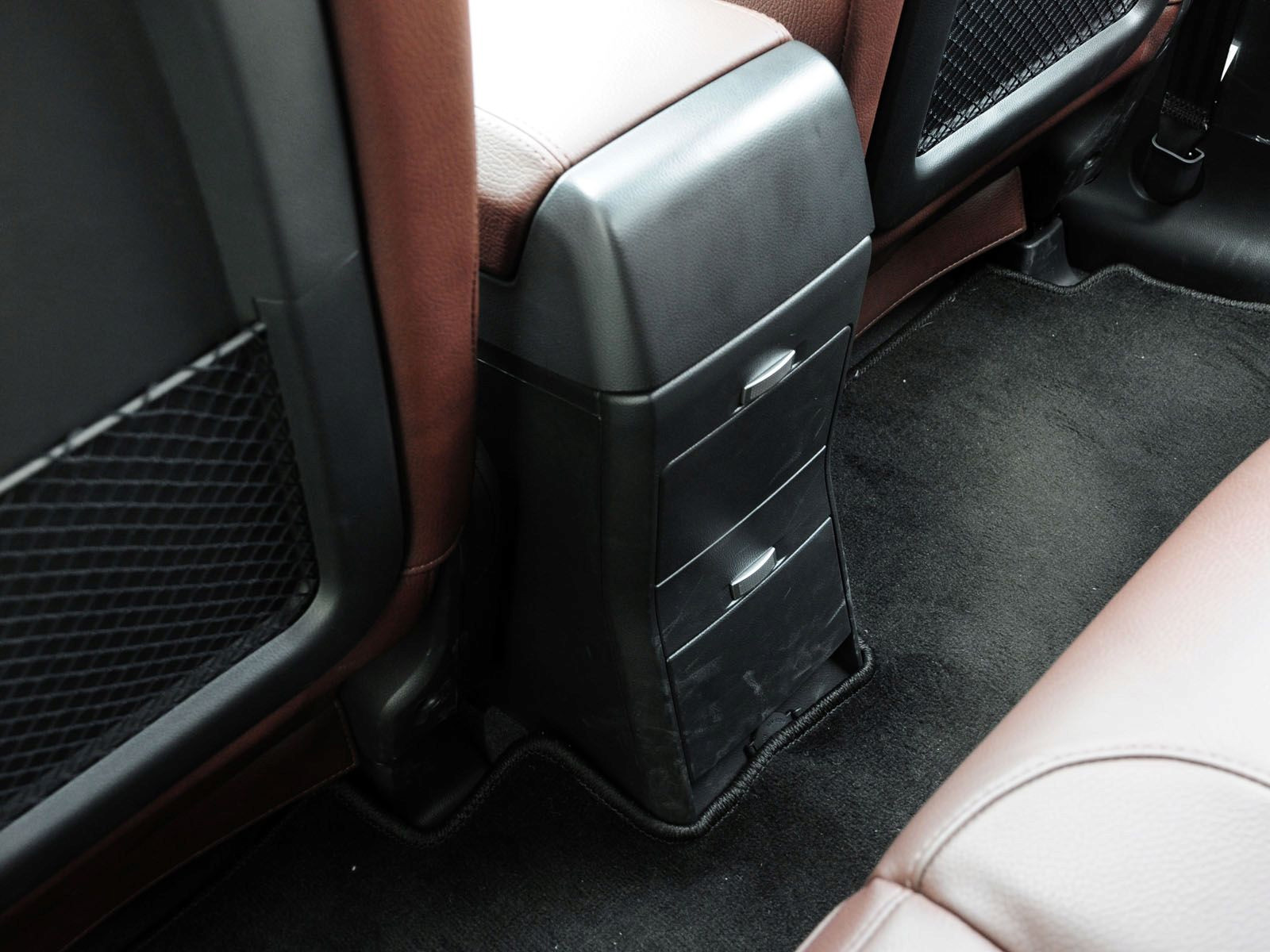 安德拉內(nèi)飾高清大圖