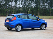 2010款 兩廂 1.5L 手動(dòng)光芒限定版 2010款 兩廂 1.5L 手動(dòng)光芒限定版