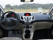 2010款 兩廂 1.5L 手動光芒限定版 2010款 兩廂 1.5L 手動光芒限定版