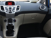 2010款 兩廂 1.5L 手動光芒限定版 2010款 兩廂 1.5L 手動光芒限定版