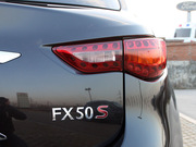 2010 FX50 p