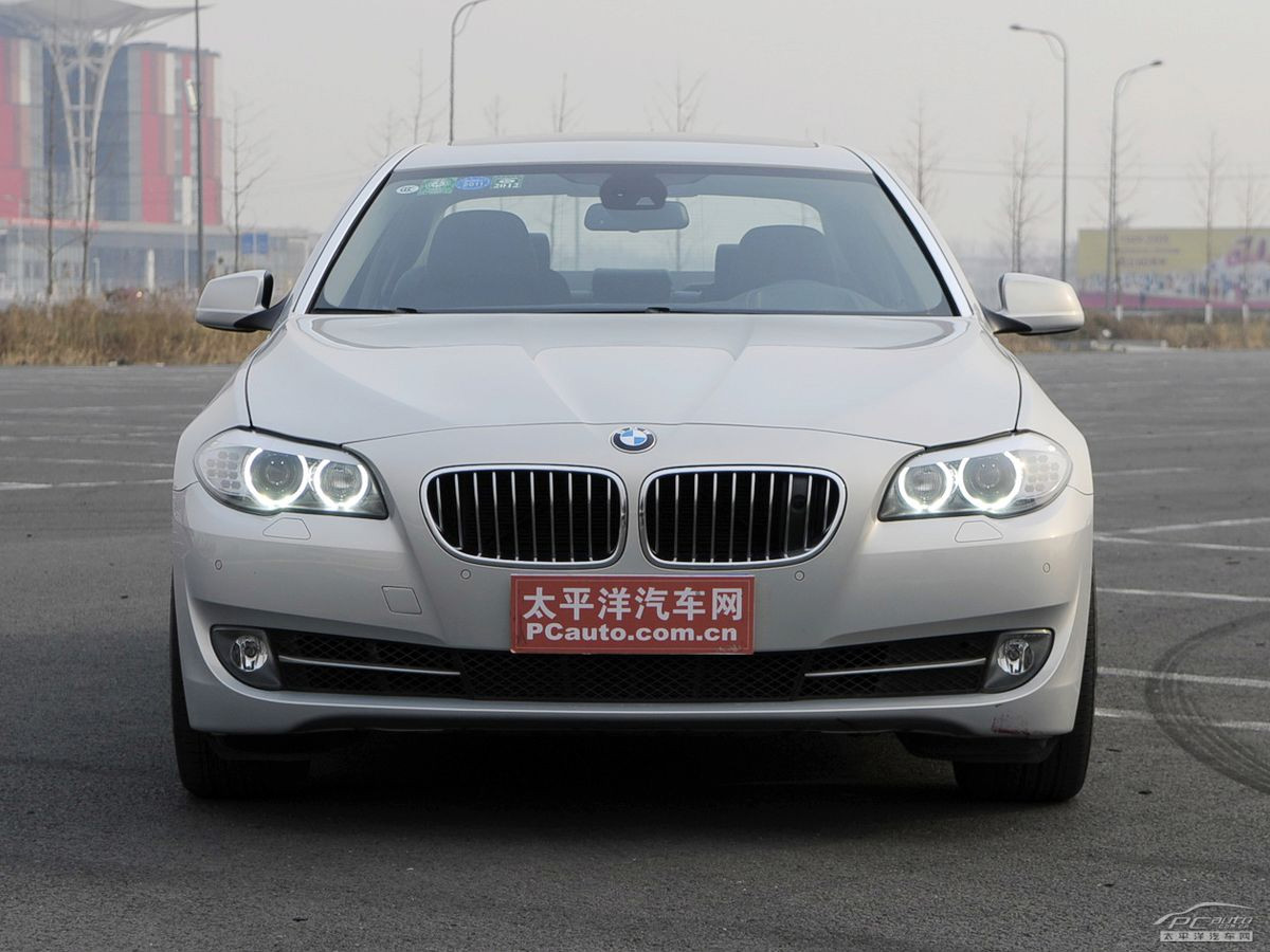 寶馬5系外觀高清大圖