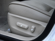 2010款 4.3L Royal Saloon VIP 2010款 4.3L Royal Saloon VIP