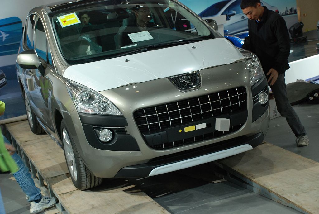 標(biāo)致3008(進(jìn)口)車展高清大圖
