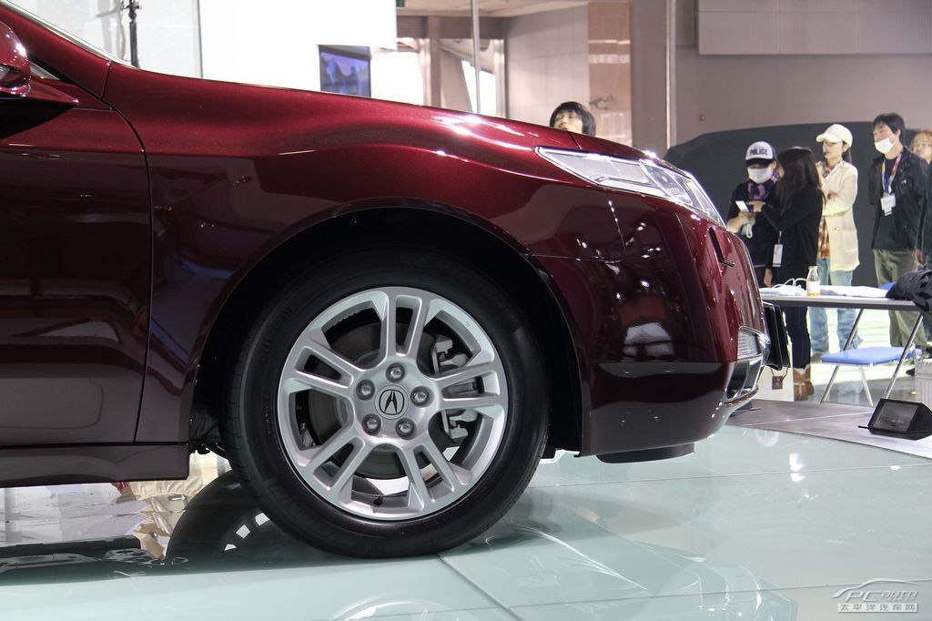 謳歌TL車(chē)展高清大圖