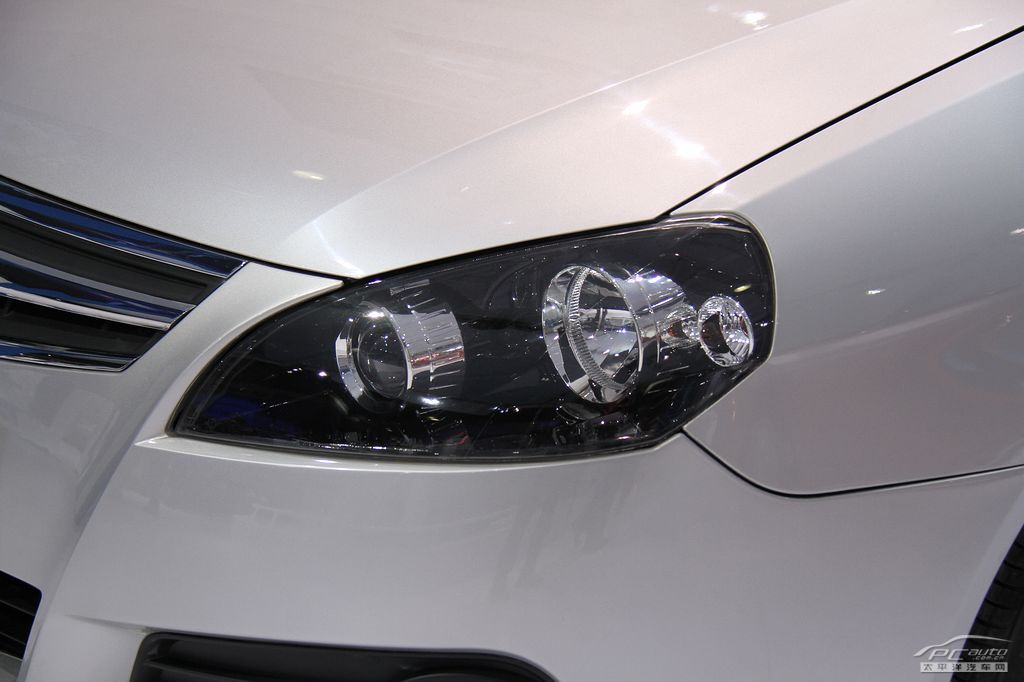 長(zhǎng)安CX30車(chē)展高清大圖