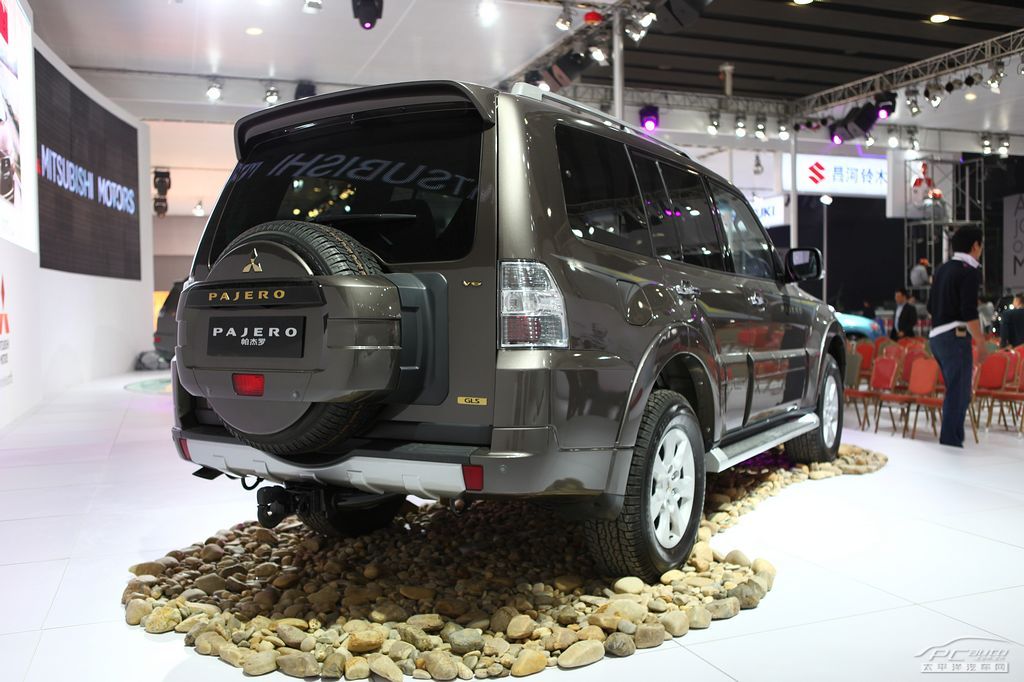 帕杰羅(進(jìn)口)車展高清大圖