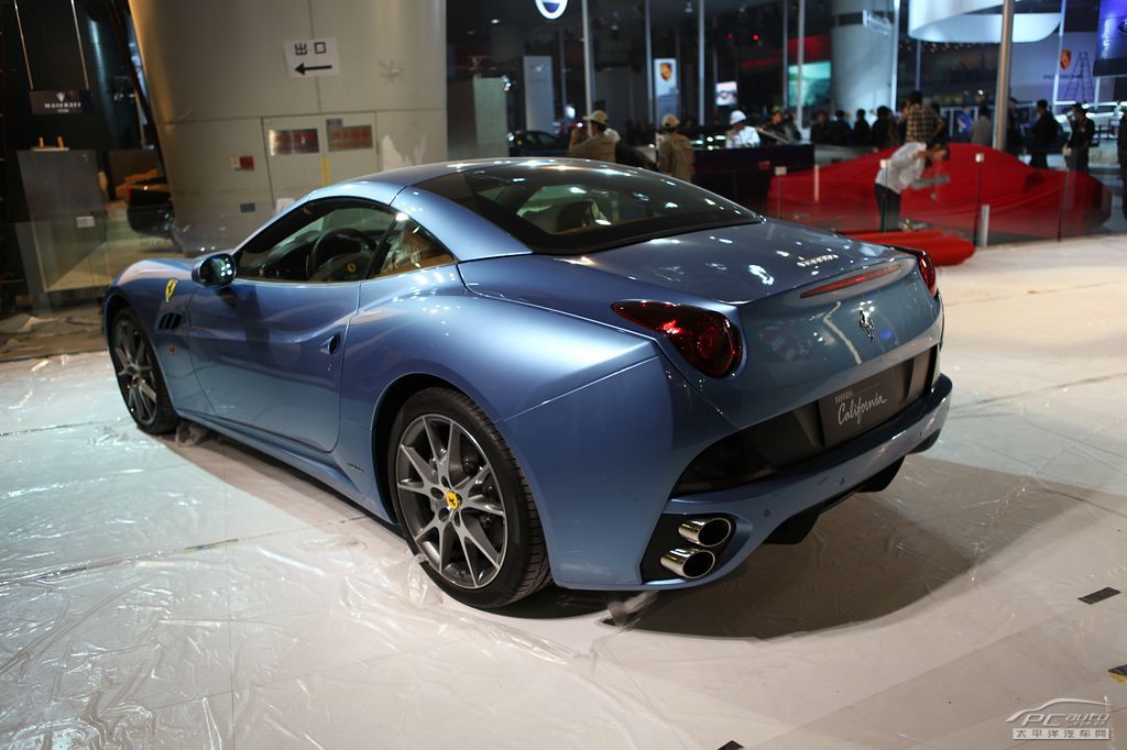 法拉利California車展高清大圖