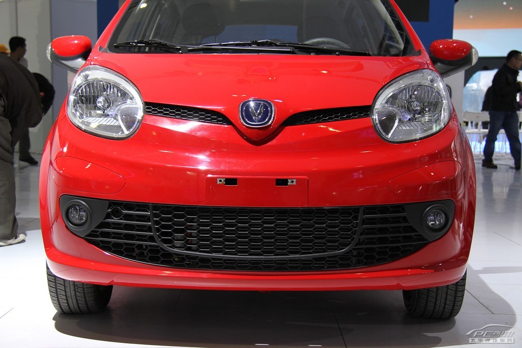 奔奔Mini車展高清大圖