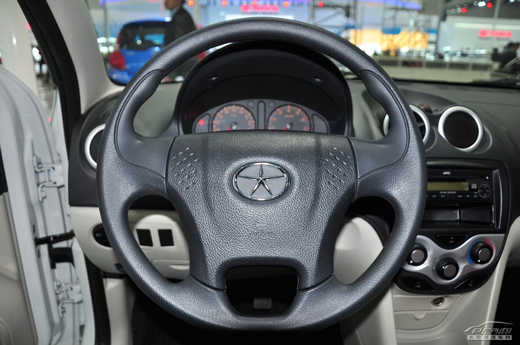 和悅A13 RS車展高清大圖