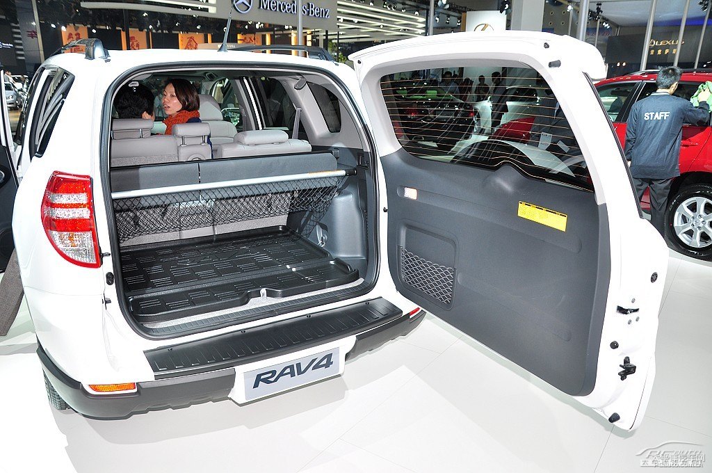 RAV4榮放圖片