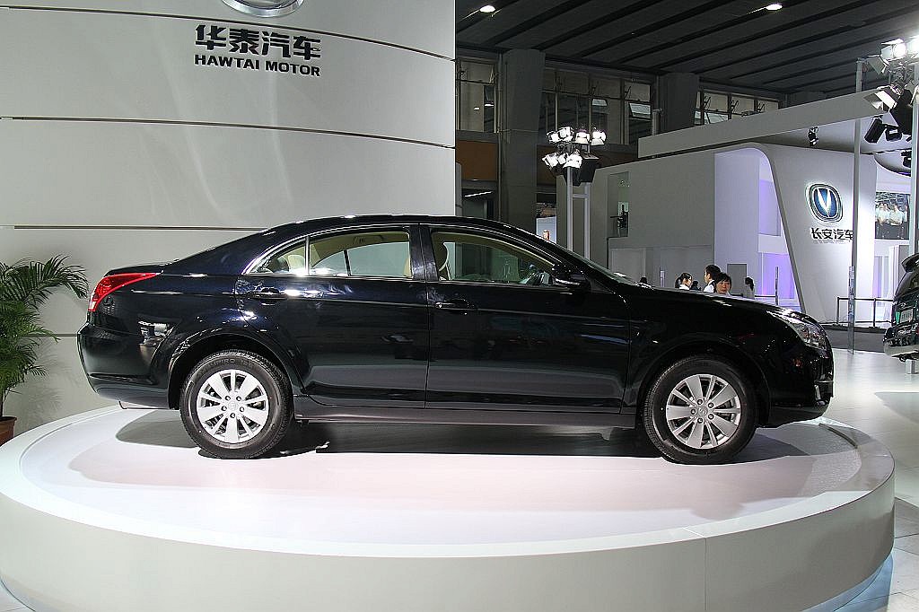 華泰B11車(chē)展高清大圖