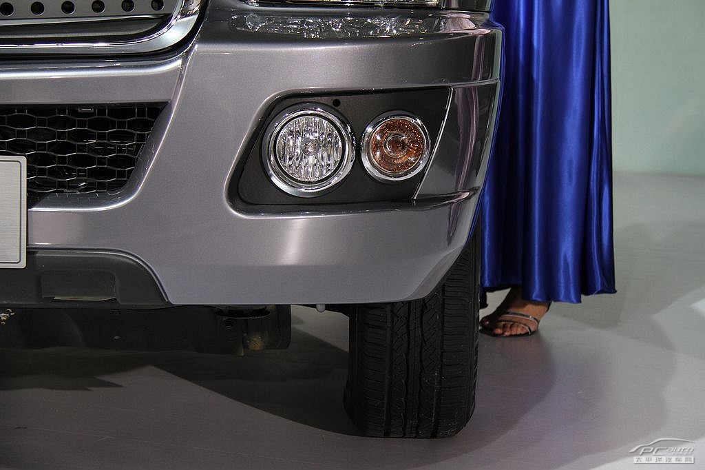 圣達(dá)菲C9車展高清大圖