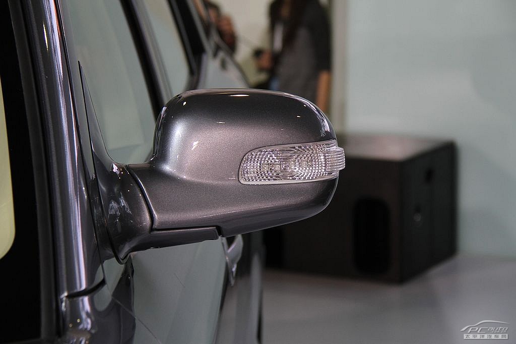 圣達(dá)菲C9車展高清大圖